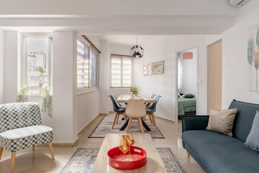 Brand New Bright Modern 6Bdr Apt-1Min To Acropolis Athena Bagian luar foto