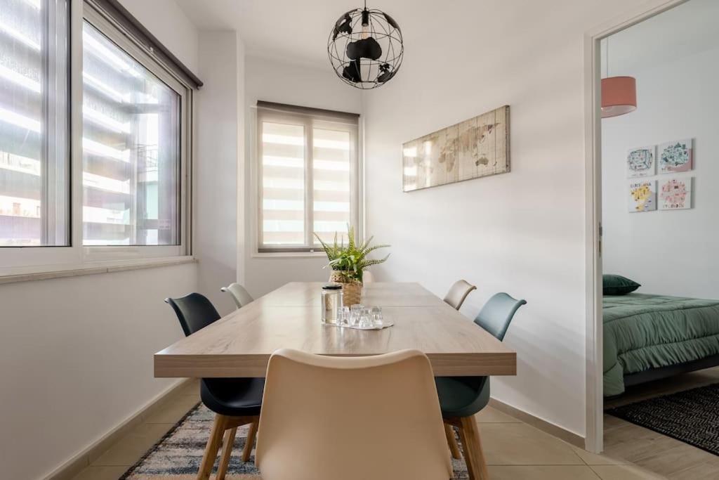Brand New Bright Modern 6Bdr Apt-1Min To Acropolis Athena Bagian luar foto