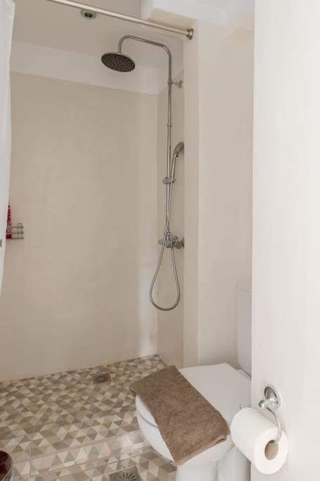 Brand New Bright Modern 6Bdr Apt-1Min To Acropolis Athena Bagian luar foto
